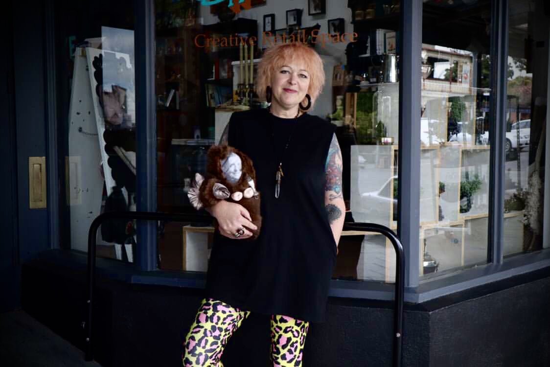 Nicola Lay / image Colin Lay